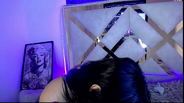 ladymooncs Adlı Modelin Canlı XXX Sohbeti