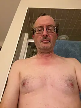 moh63400 Show in webcam