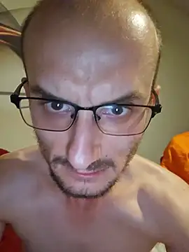 Chat XXX en directo de UpbeatXiphias