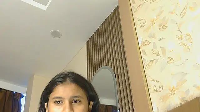 Naira_fit's Webcam Show