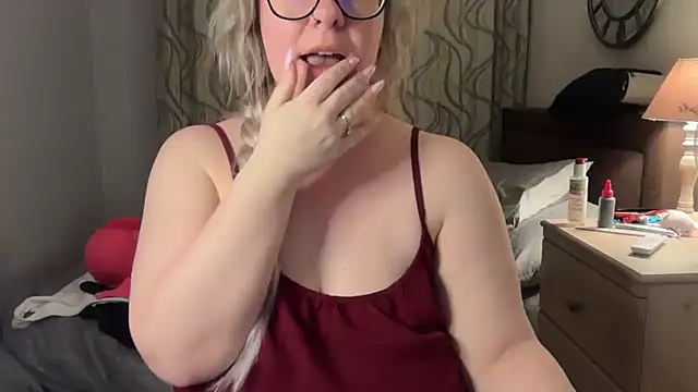 IvyWifey: απευθείας συνομιλία ΧΧΧ