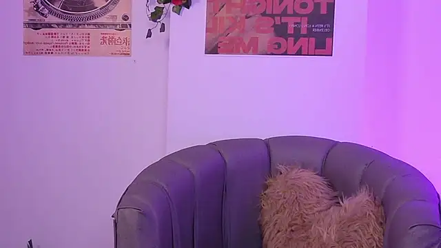 CoralieBronson's Live XXX Chat