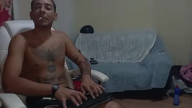 Chat +18 de latinound ao vivo
