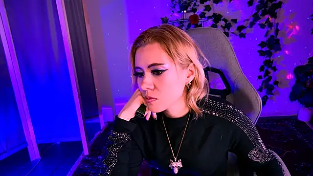 Kumiho_7777 Adlı Modelin Canlı XXX Sohbeti