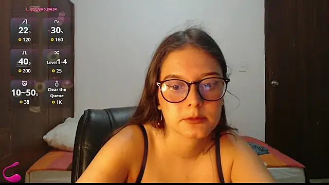 Chat XXX en directo de MadieeLorez