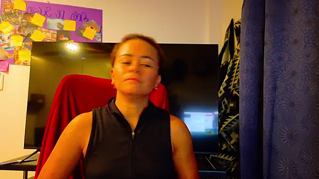 MistressSlut1's Webcam Show