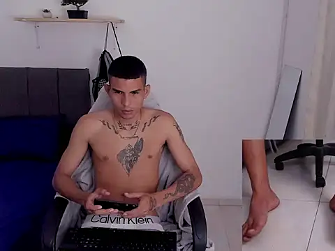 Онлайн чат XXX hot_king20