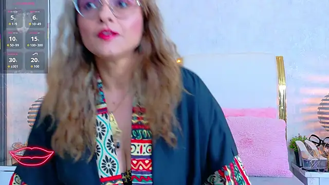 Chat +18 de MarilynVega1 ao vivo