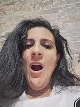 BasmaHernandez Chat XXX live