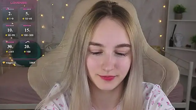 Shy_Polly Chat XXX in diretta