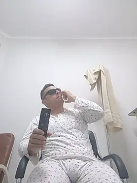 chicoguapo8 Webcam show