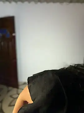 Simone_Miller Chat XXX in diretta