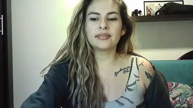 Valery__Rouse_ Adlı Modelin Canlı XXX Sohbeti