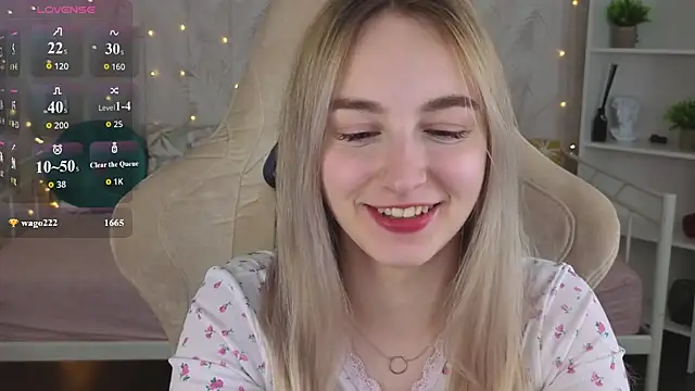 Shy_Polly: онлайн-секс-чат