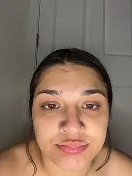treasurebabii Chat XXX live