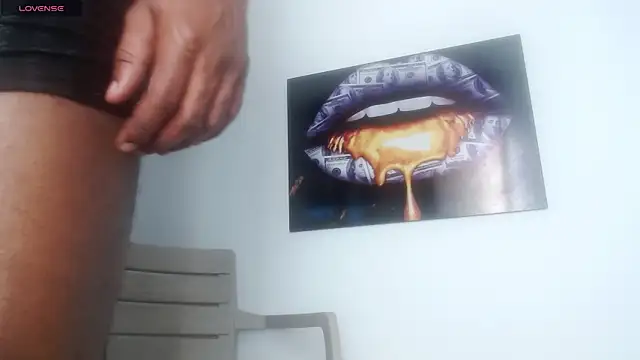 drake_brwon_23 XXX чат на живо