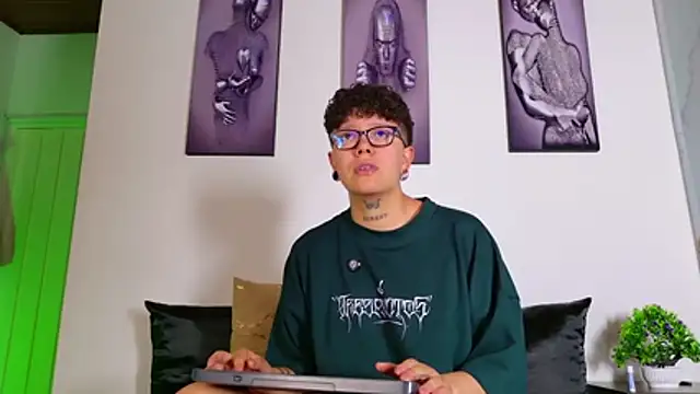 alex_noa élő XXX-chatje
