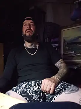 Czat XXX na żywo – Beardedtattood