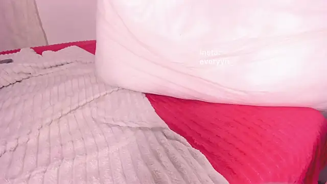 Sweet_poetryy's Live XXX Chat