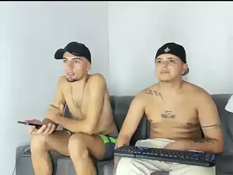 Chatroom XXX en direct de Max_Scorpion