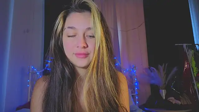 Funny_Bunny লাইভ XXX চ্যাট