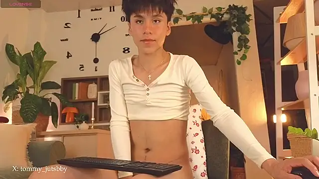 Tommyfoxboy Live XXX-Chat