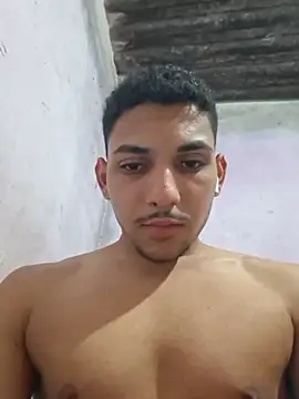Chat +18 de andre_oliver2 ao vivo