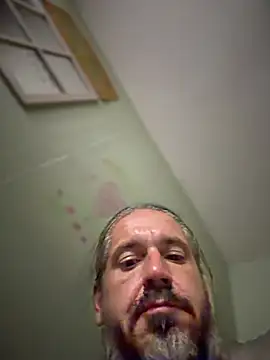 הופעת וובקאם של Spread4cum