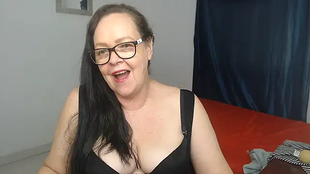 latinalili9n Live XXX chat