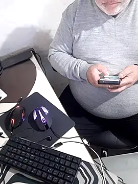 Chatroom XXX en direct de 12Paradarte