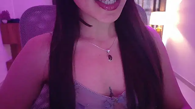 MidnightFlame Adlı Modelin Canlı XXX Sohbeti