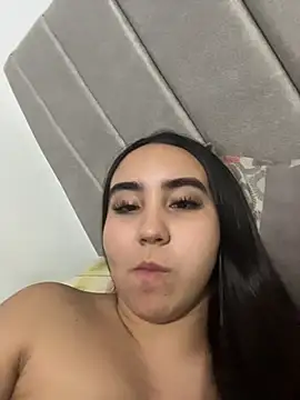 julieta_rosee's Live XXX Chat