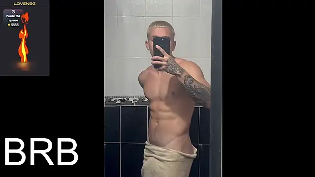 XXX chat uživo modela DerekOlsen