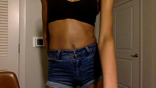 Nayomiinorma's Live XXX Chat