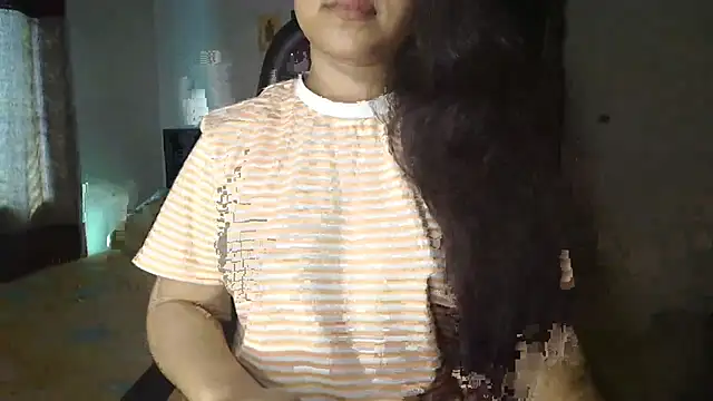 queen_angel67 Adlı Modelin Canlı XXX Sohbeti