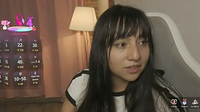 EmmitaGarcia's Live XXX Chat