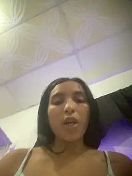 Blowjob-Queen_ Adlı Modelin Canlı XXX Sohbeti