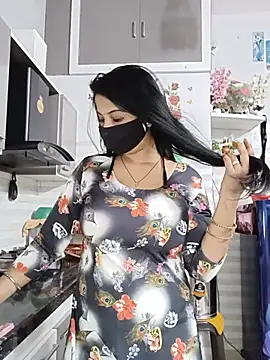 Kaur_Simran_01 Adlı Modelin Canlı XXX Sohbeti