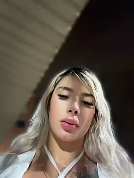 Chat XXX en directo de YouCandiSumisa