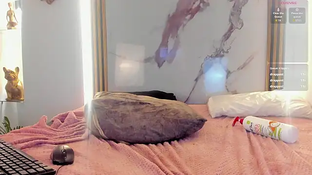 Thali_a Live XXX Chat