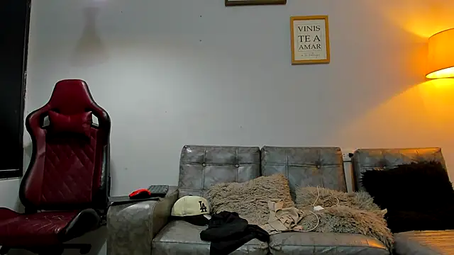 Chat XXX en directo de Mrbravo_25