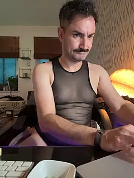 tomz0819 라이브 XXX 채팅