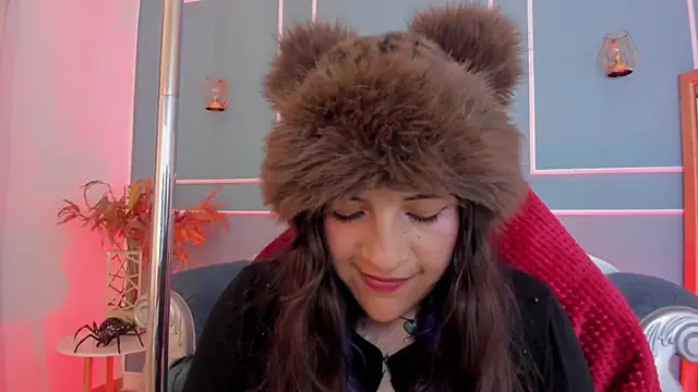 Chat XXX en directo de TaraTaylorr