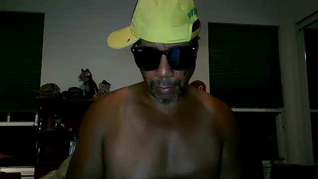 Czat XXX na żywo – pimpdaddy4ever