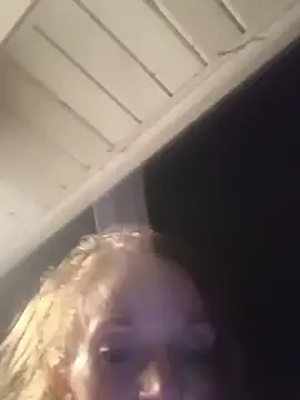 Živý XXX chat SexxiJae