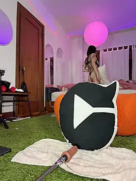 GennaJames' Webcam Show