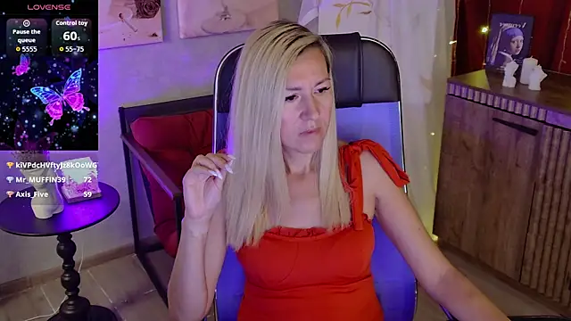 دردشة DonnaSmitth الجنسية المباشرة