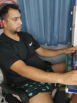 Chat +18 de lzinrj ao vivo