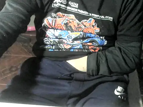 XXX chat uživo modela OreCam