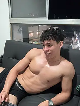 XXX chat uživo modela Luke_Muscle